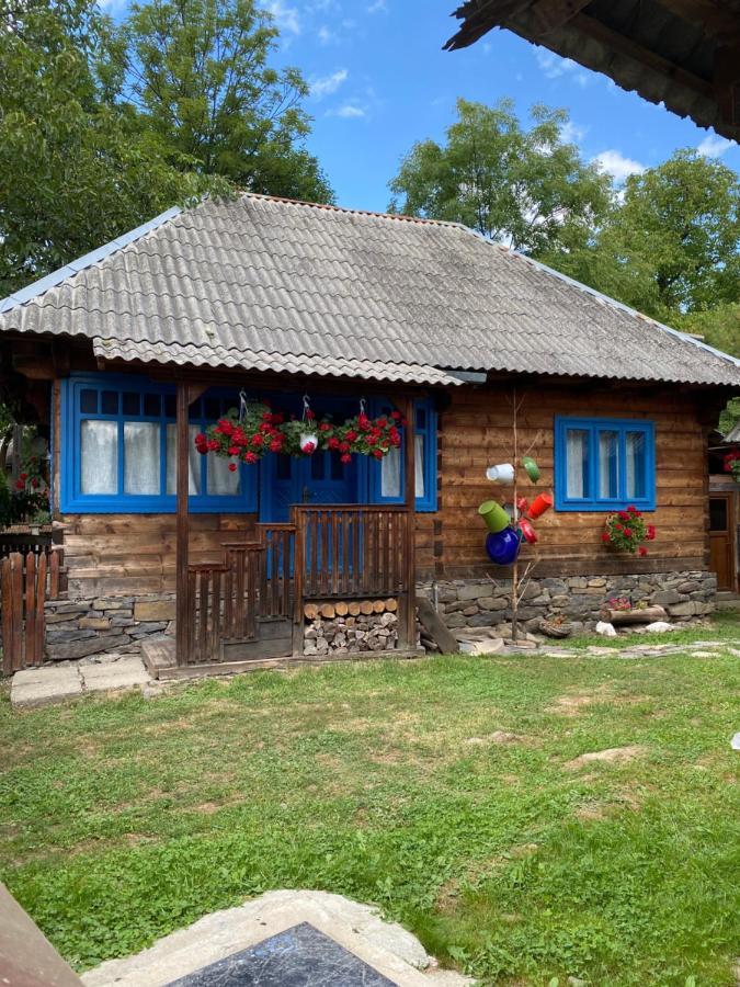 Casuta Tivadar Hotel Breb Buitenkant foto
