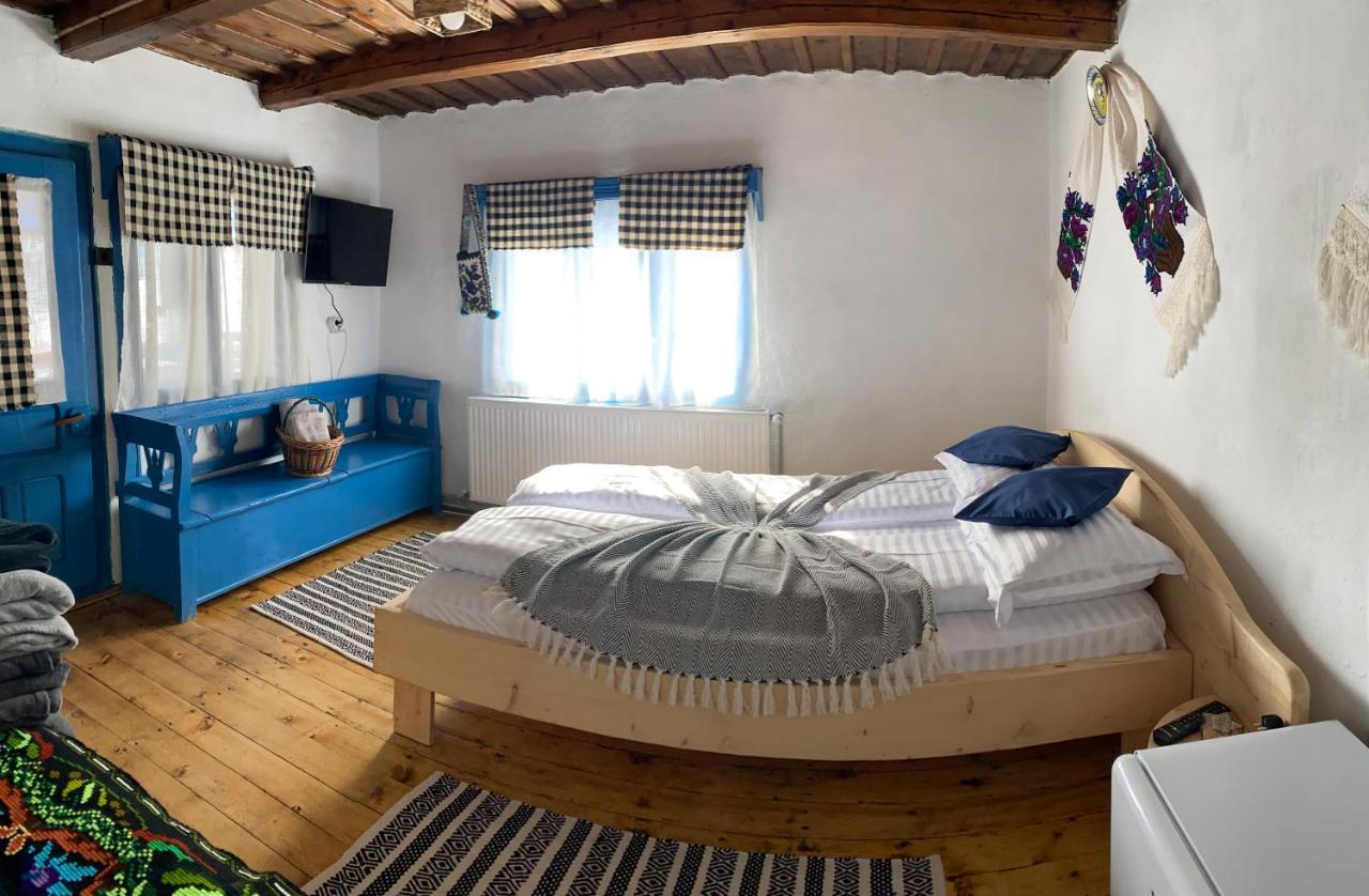 Casuta Tivadar Hotel Breb Buitenkant foto
