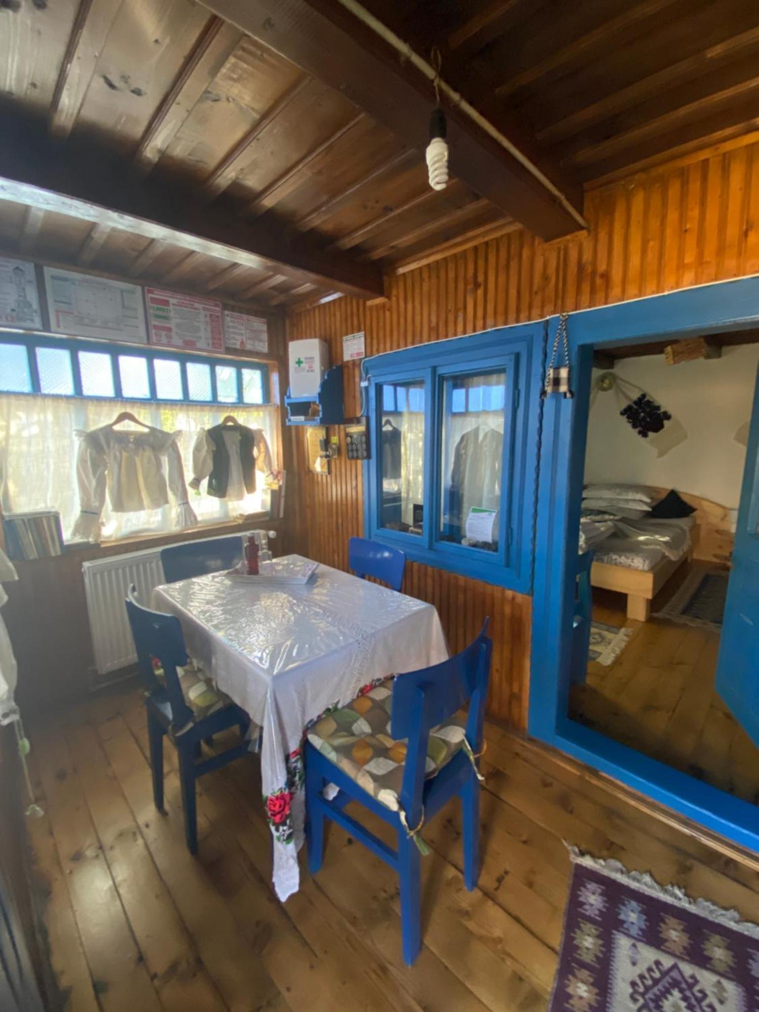 Casuta Tivadar Hotel Breb Buitenkant foto
